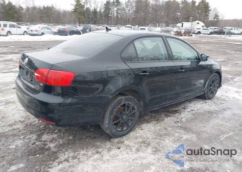 2014 Volkswagen Jetta 1.8T Se z USA, uszkodzony, nr VIN 3VWD17AJXEM307126